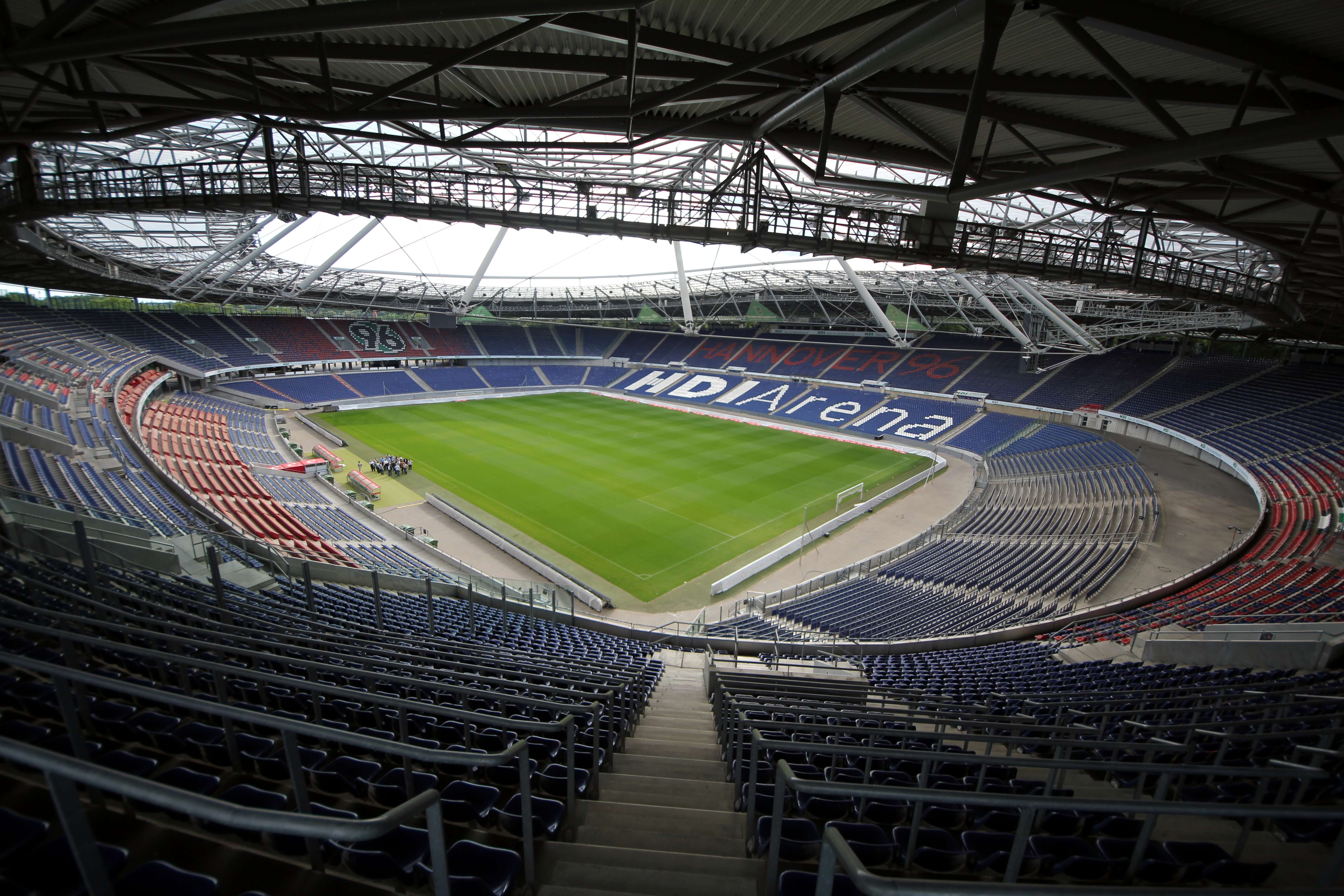 Hannover 96 vs Schalke 04 30/03/2019 | Football Ticket Net5184 x 3456