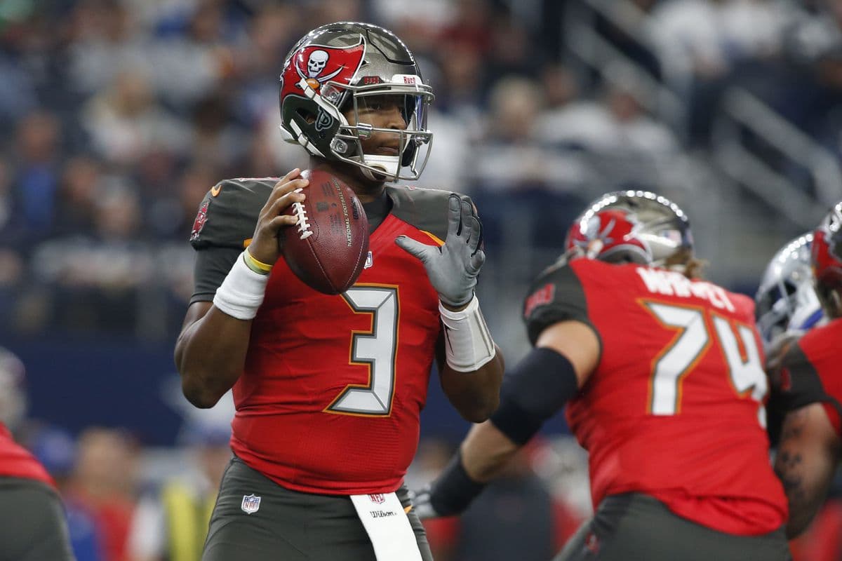 Tampa Bay Buccaneers football match atmosphere