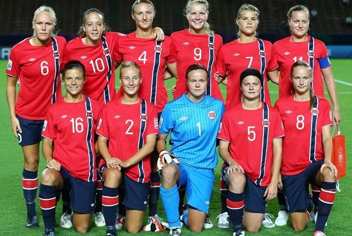 Norway (Women) football match atmosphere