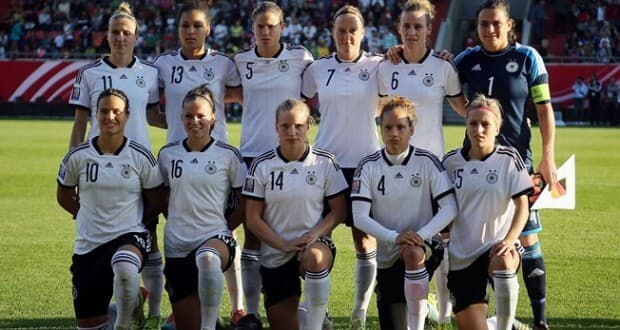 Germany (Women) football match atmosphere