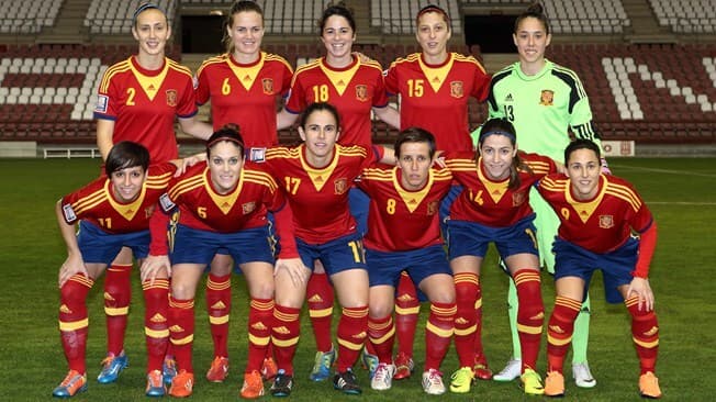 Spain (Women) football match atmosphere