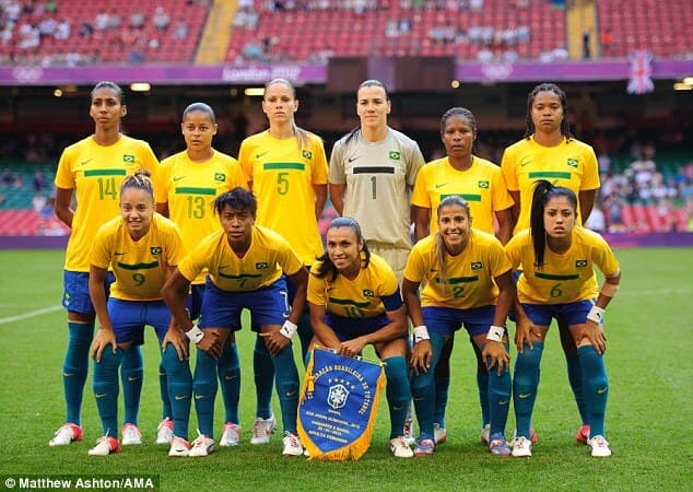Brazil (Women) football match atmosphere