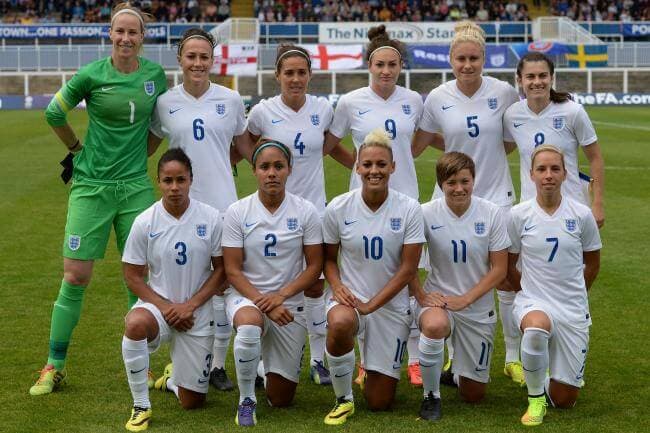 England (Women) football match atmosphere
