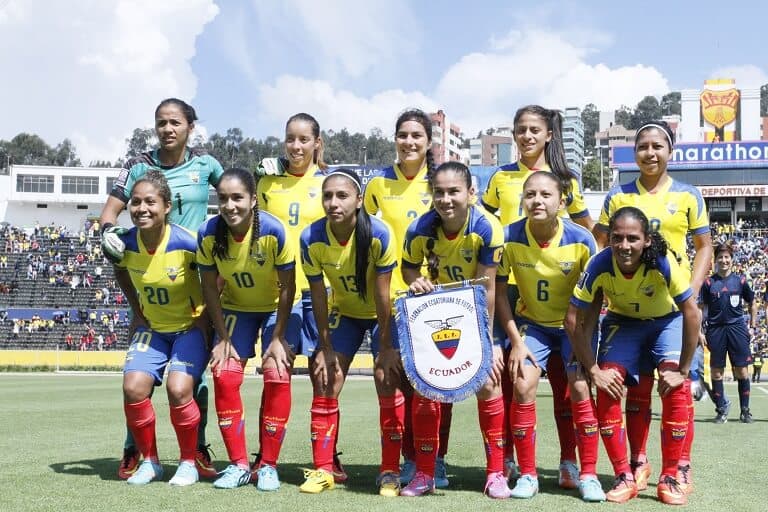 Ecuador (Women) football match atmosphere
