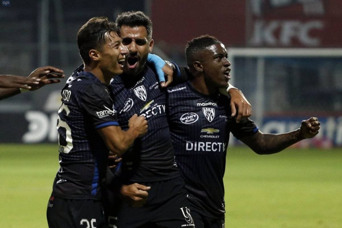 Independiente del Valle football match atmosphere
