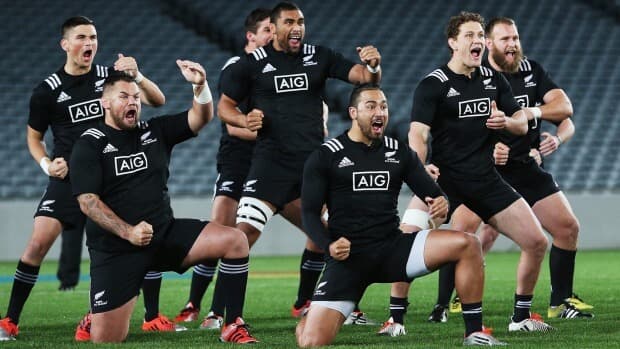 Stemning til en Maori All Blacks-fodboldkamp