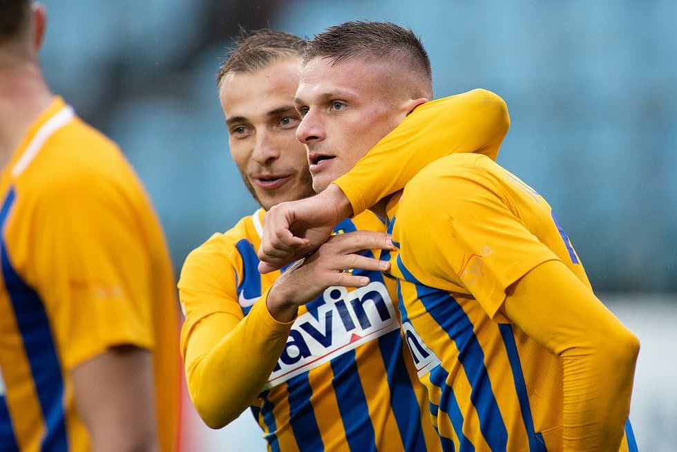 SFC Opava – jalkapallo-ottelun tunnelma