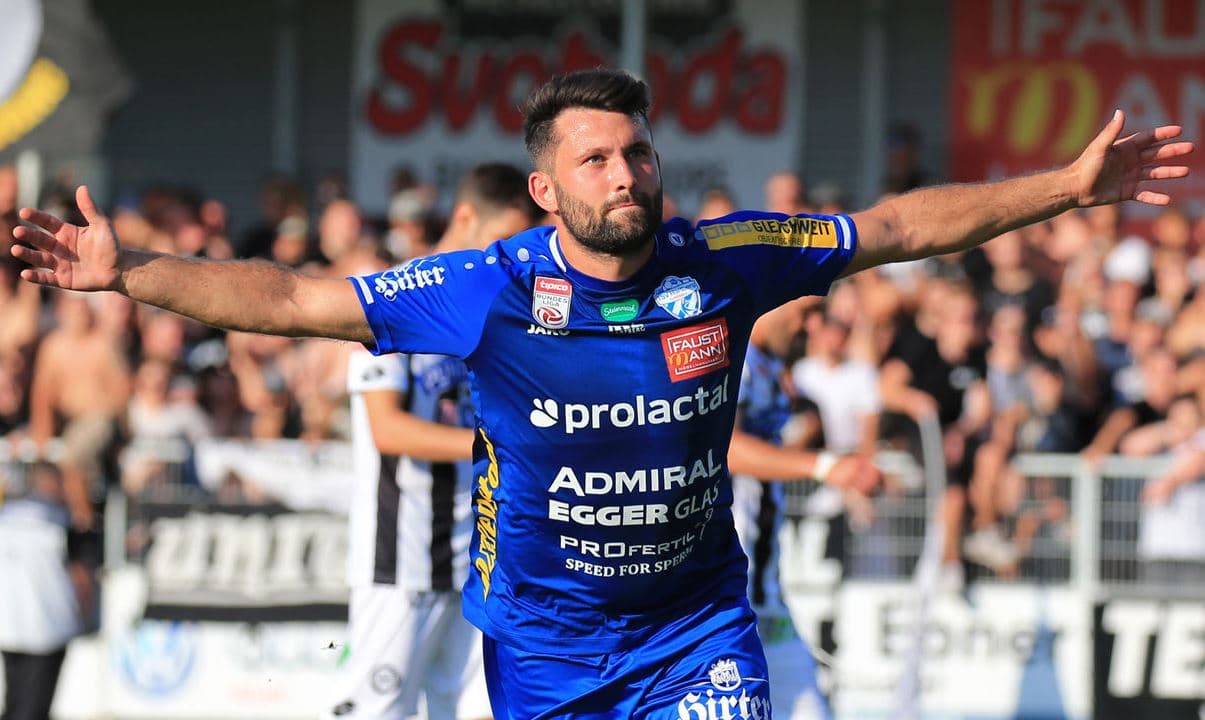 Stimmung beim Fußballspiel von TSV Hartberg