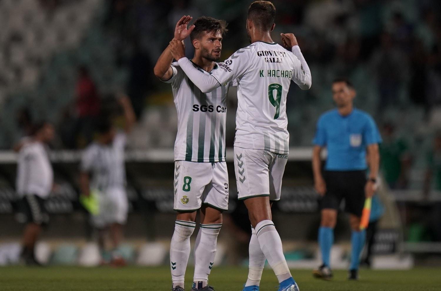 Atmosfera di una partita di calcio di Vitoria de Setubal