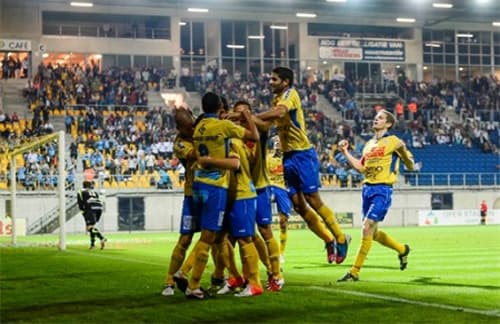 SK Beveren football match atmosphere