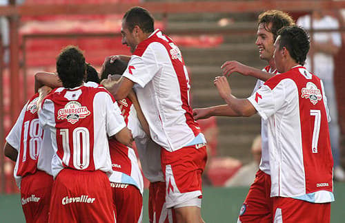 Matchstämning med AA Argentinos Juniors