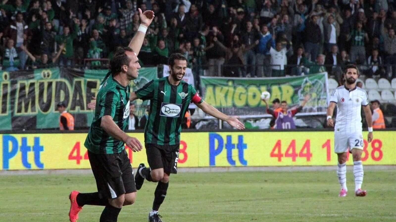 Akhisar Belediyespor football match atmosphere