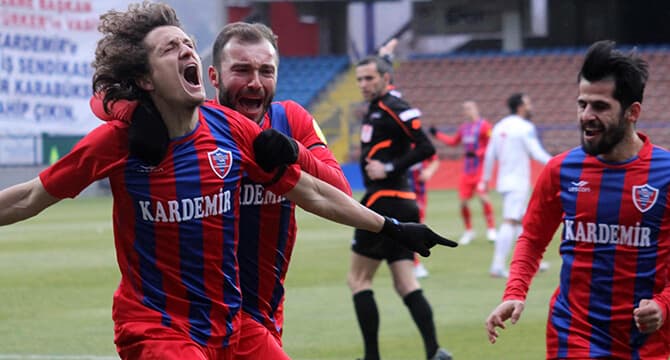 Kardemir Karabukspor football match atmosphere