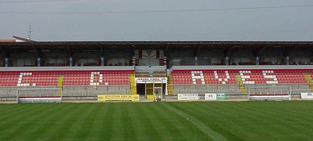 Estadio do CD Aves, Aves
