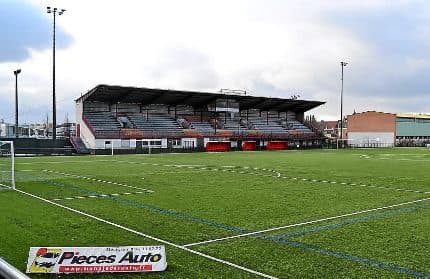 Stade Henri Seigneur, Croix