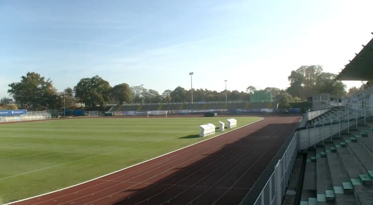 Stade de Montbauron, Versailles