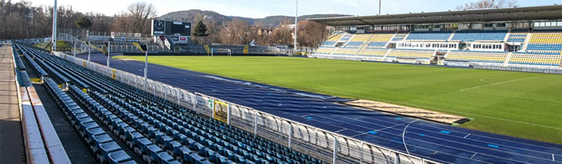 estadio Ernst-Abbe-Sportfeld