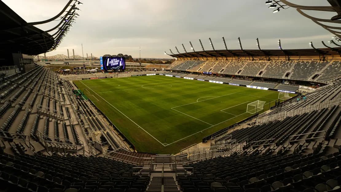 Stadion Lynn Family Stadium