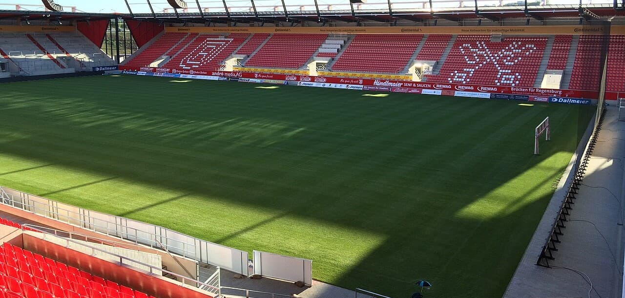 Jahnstadion Regensburg, Regensburg