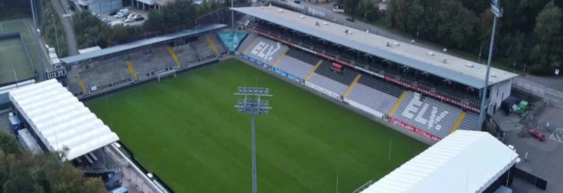 Waldstadion an der Kaiserlinde – stadion