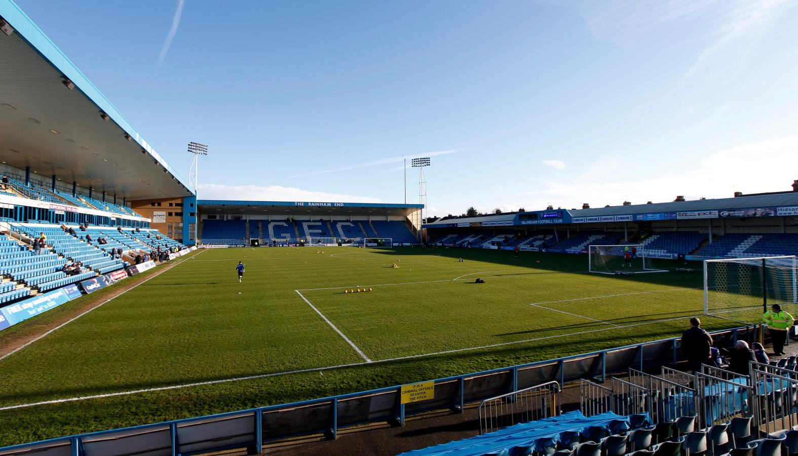 estadio Priestfield Stadium